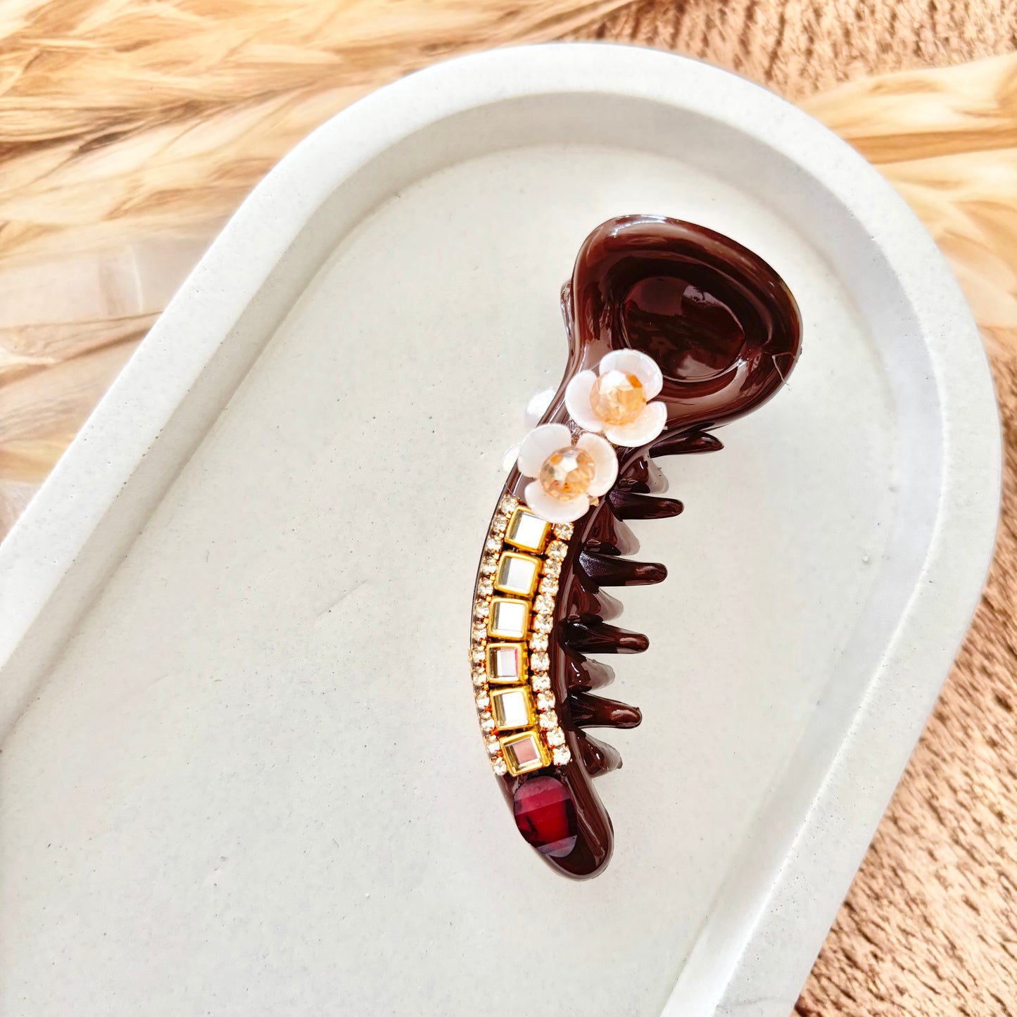 Banana Clip - Dark Brown
