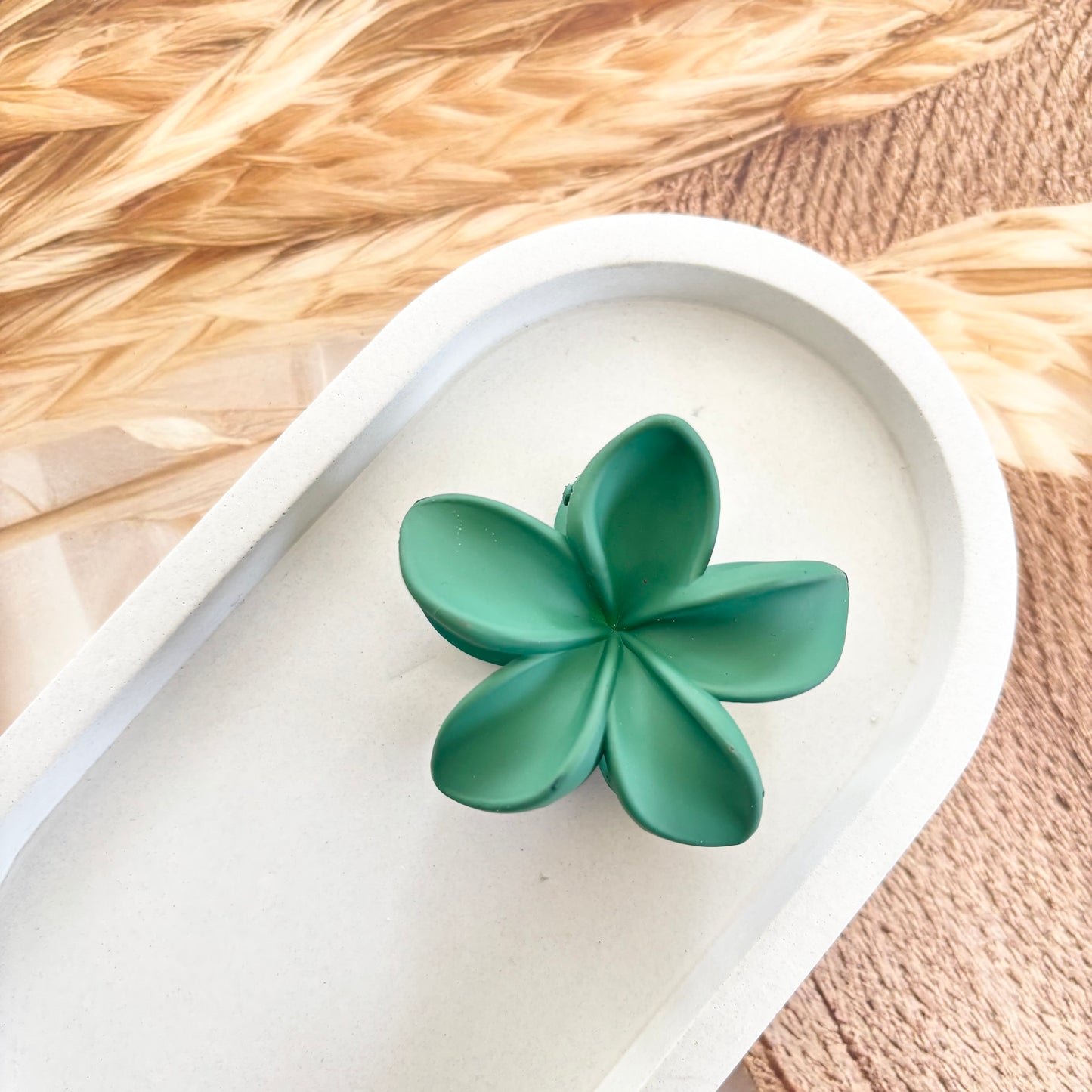 Matte finish floralClutches / Claws