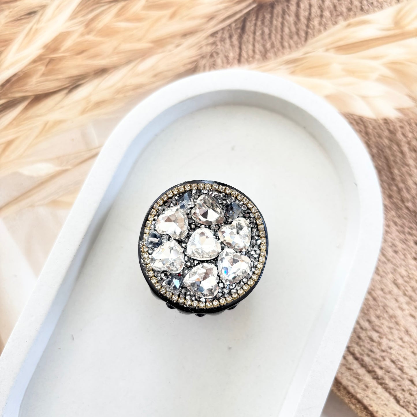Premium Round crystal Clutches / Claws