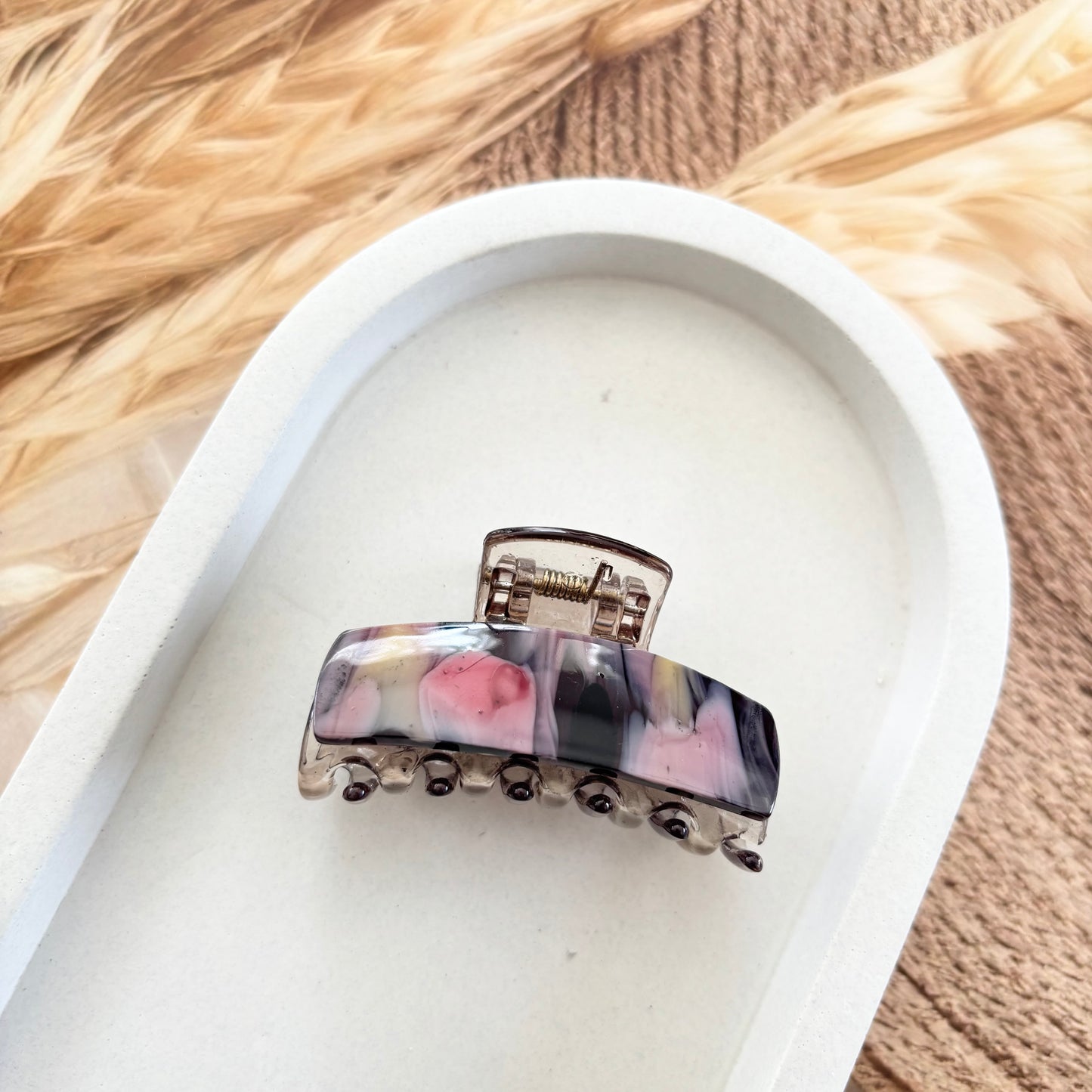(Copy) Clutches / Claws