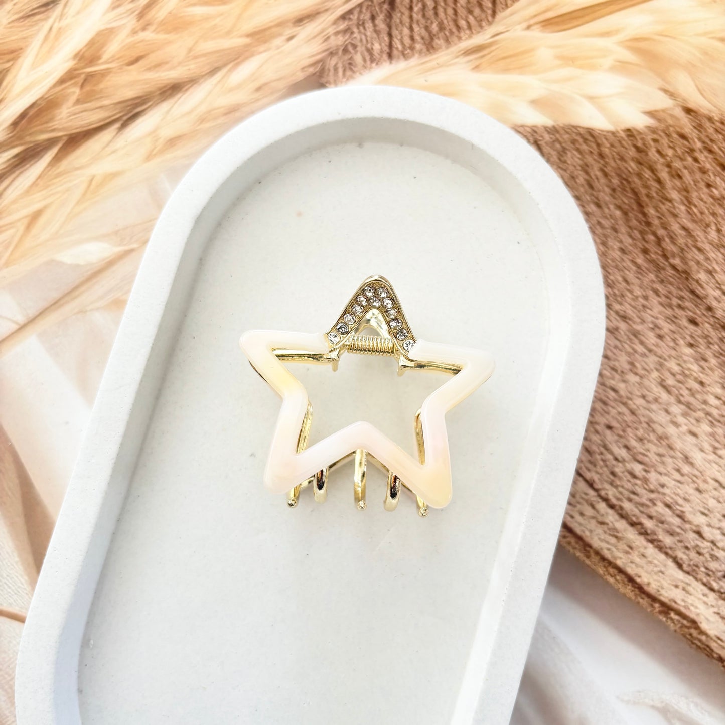 Star with stone metal Clutches / Claws